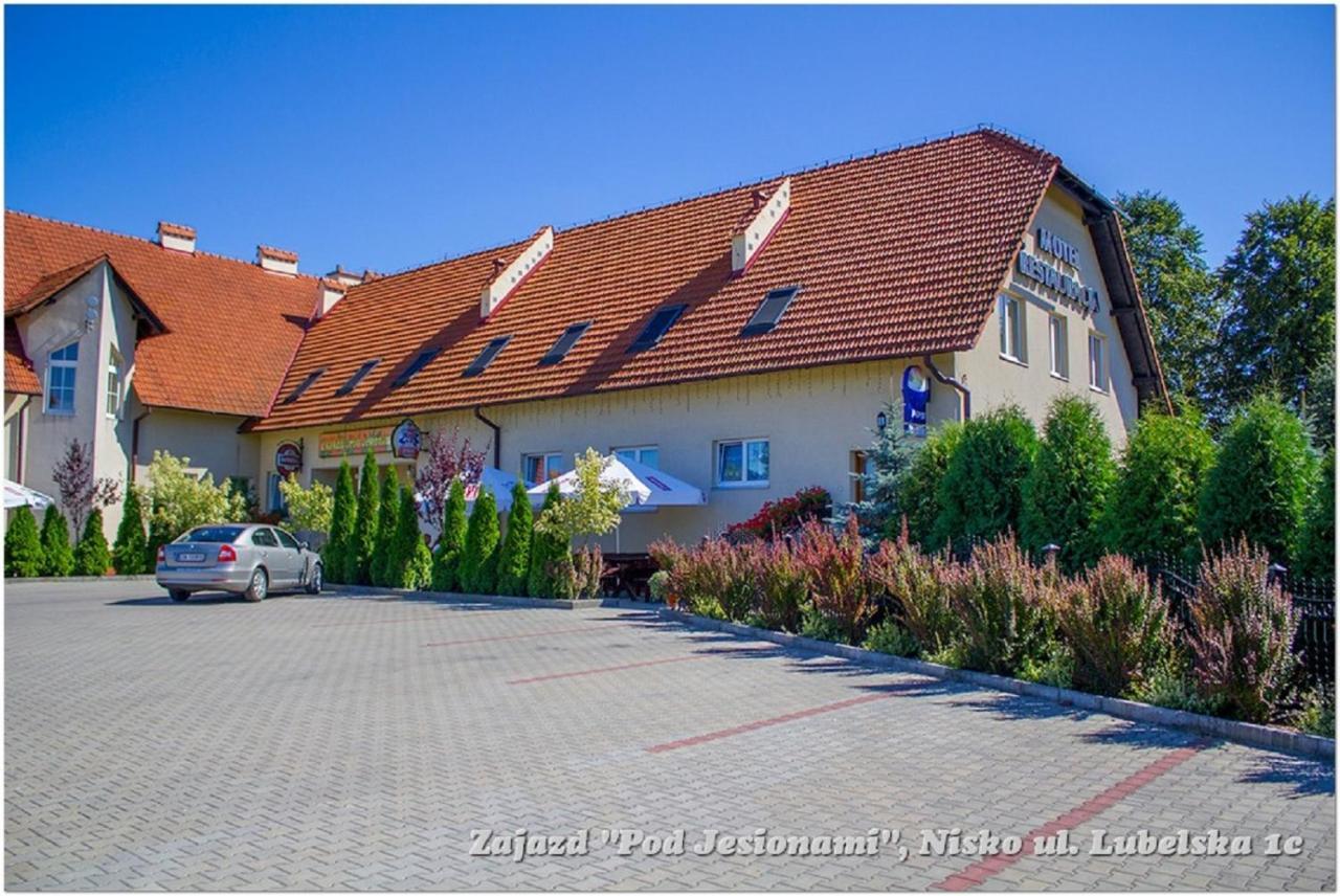 Zajazd Pod Jesionami Nisko Luaran gambar
