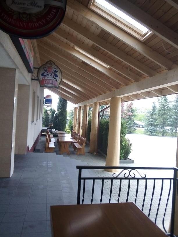 Zajazd Pod Jesionami Nisko Luaran gambar