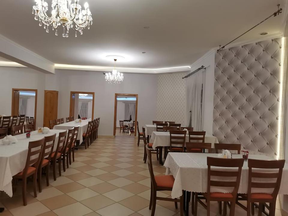 Zajazd Pod Jesionami Nisko Luaran gambar