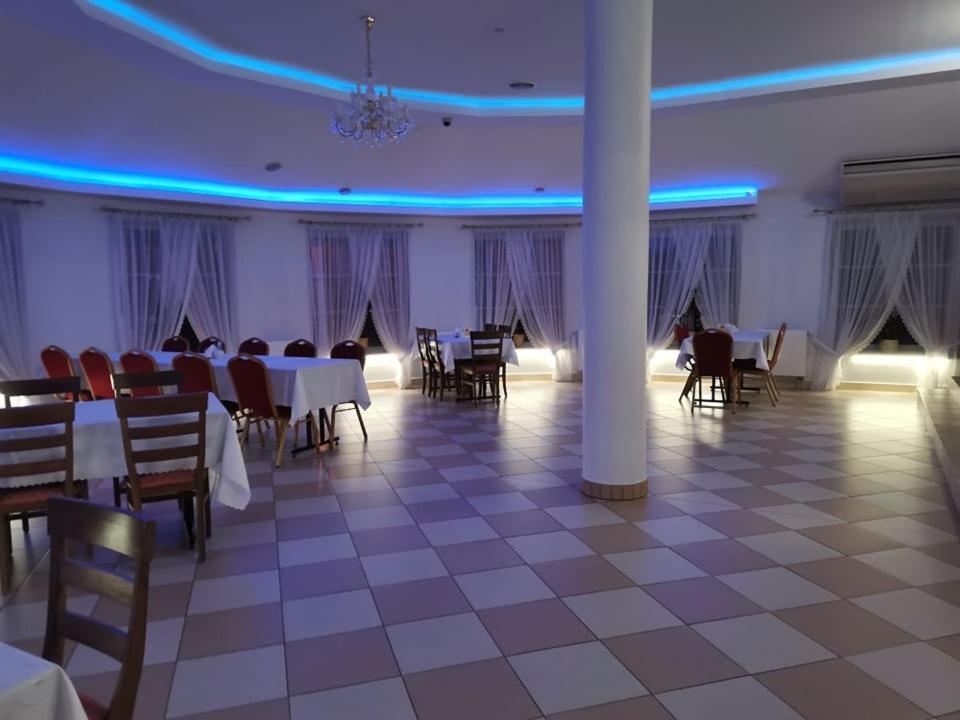 Zajazd Pod Jesionami Nisko Luaran gambar